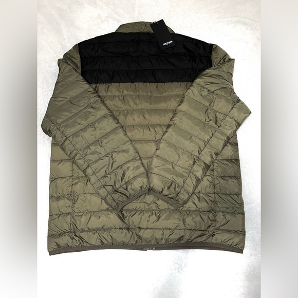 TRUE RELIGION puffer jacket - Picture 3 of 4